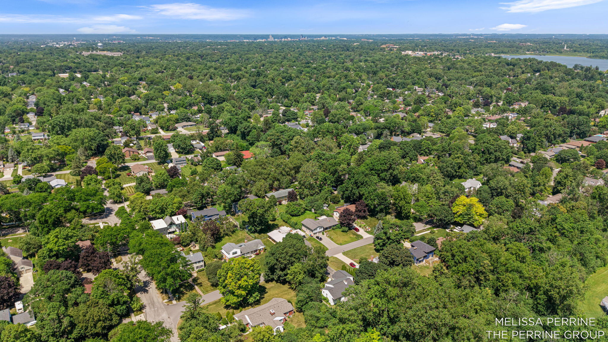 1621 Woodcliff Avenue SE Grand Rapids MI 49506