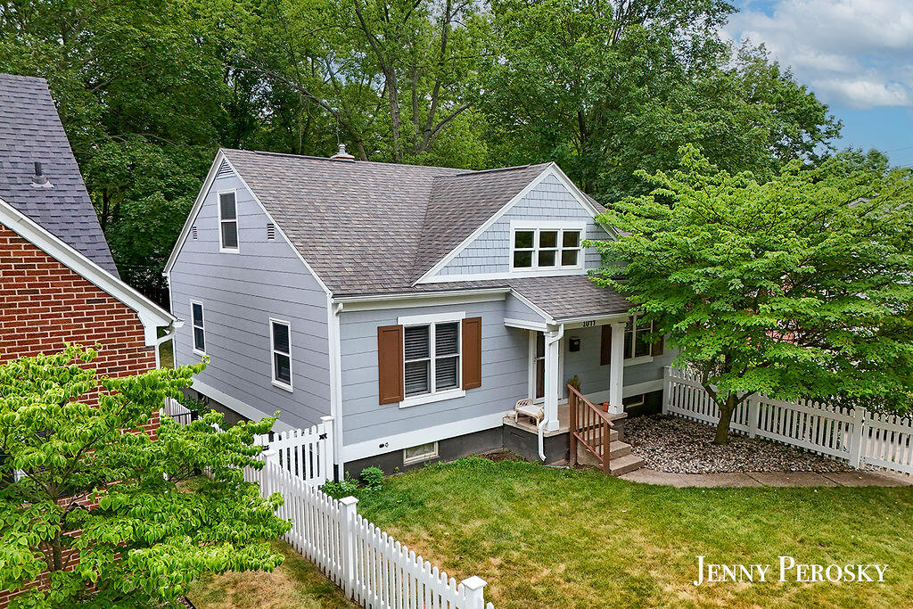 1044 Breton Road SE East Grand Rapids MI 49506