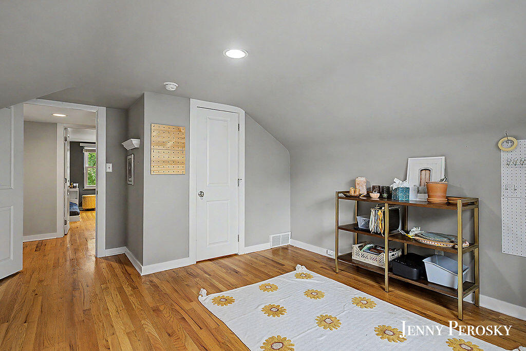 1044 Breton Road SE East Grand Rapids MI 49506