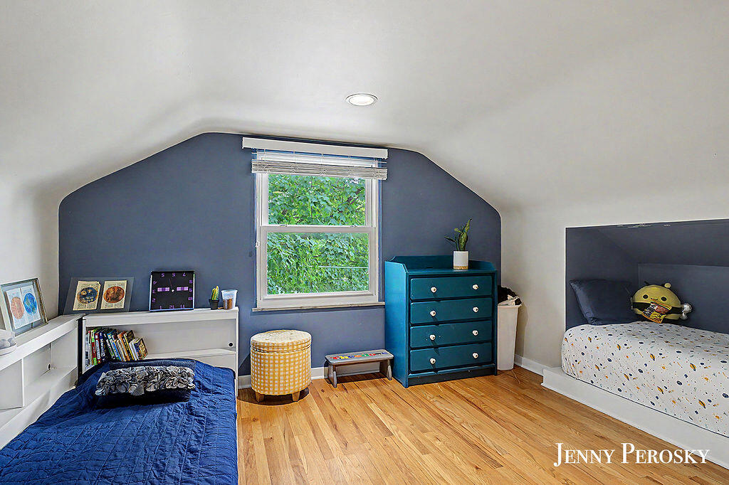 1044 Breton Road SE East Grand Rapids MI 49506