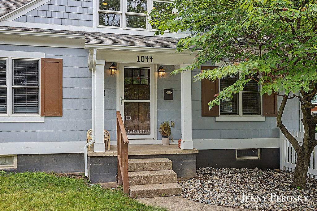 1044 Breton Road SE East Grand Rapids MI 49506