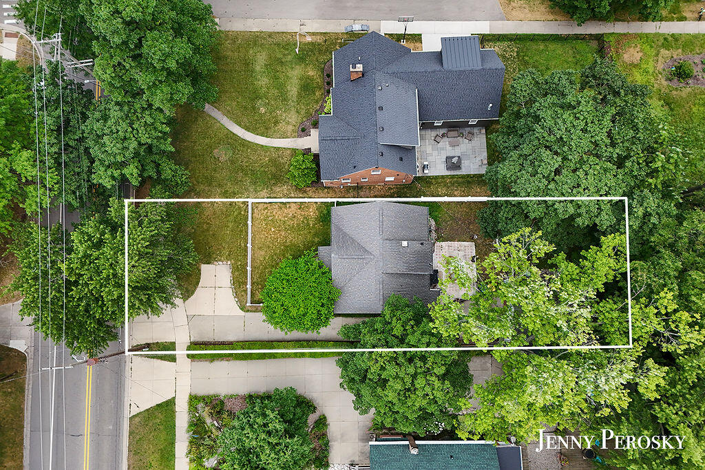 1044 Breton Road SE East Grand Rapids MI 49506