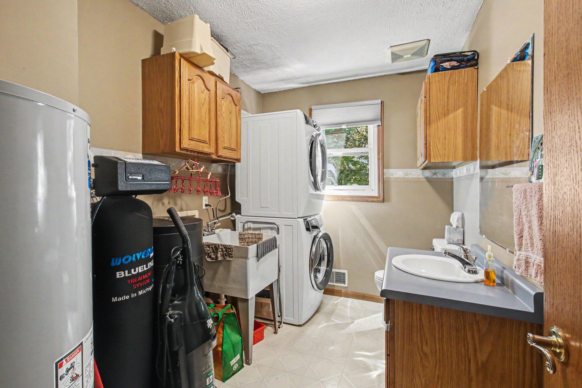 2230 58th Street Fennville MI 49408