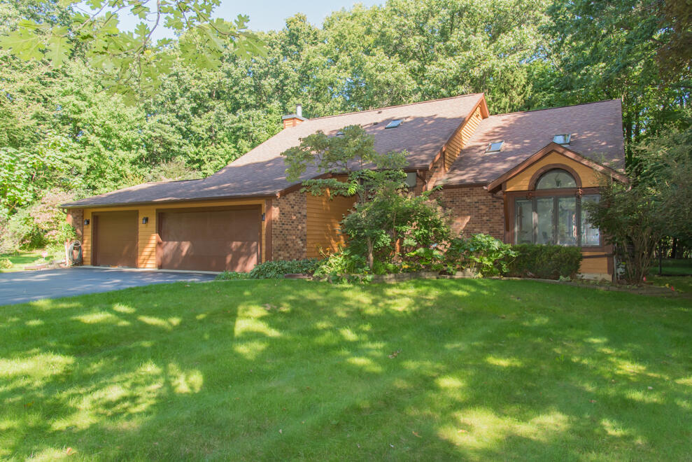 6798 Oak Highlands Drive Kalamazoo MI 49009