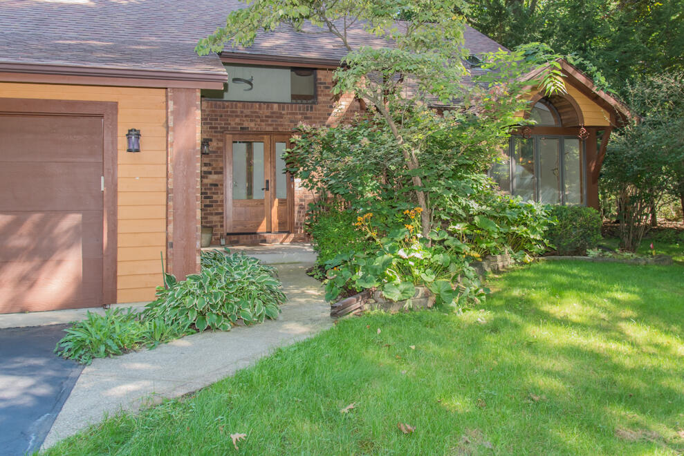 6798 Oak Highlands Drive Kalamazoo MI 49009