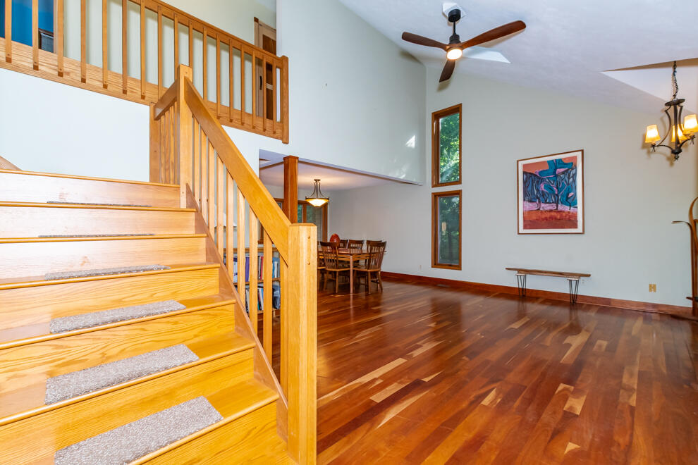 6798 Oak Highlands Drive Kalamazoo MI 49009