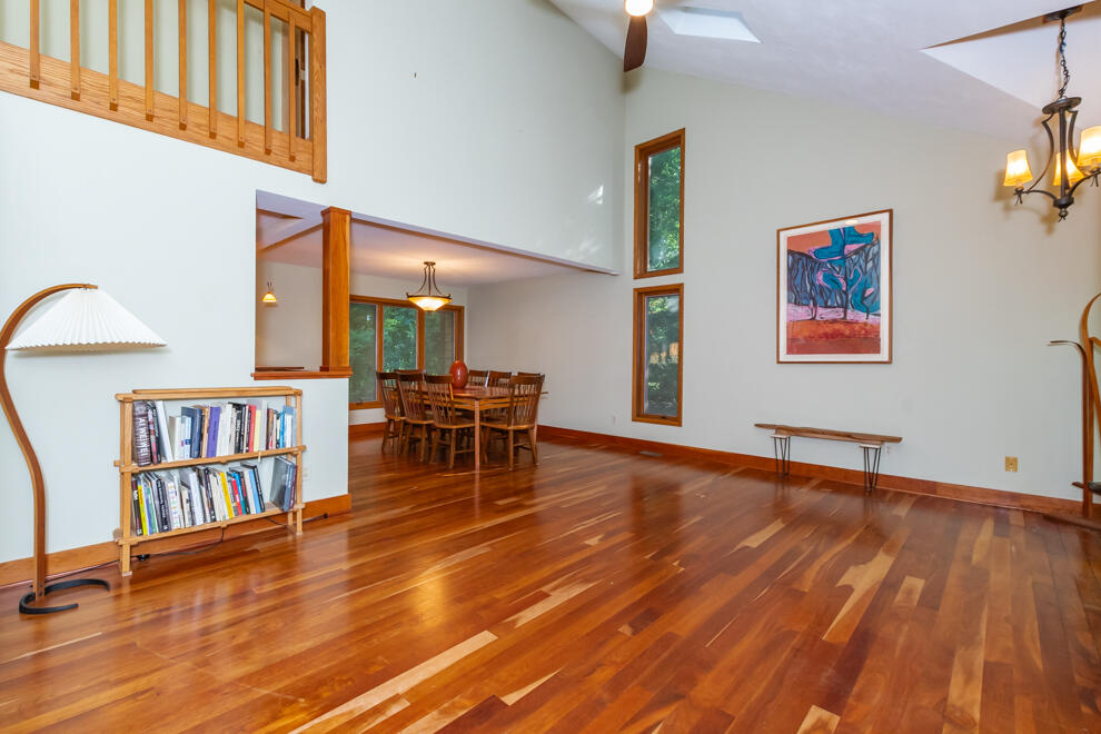 6798 Oak Highlands Drive Kalamazoo MI 49009