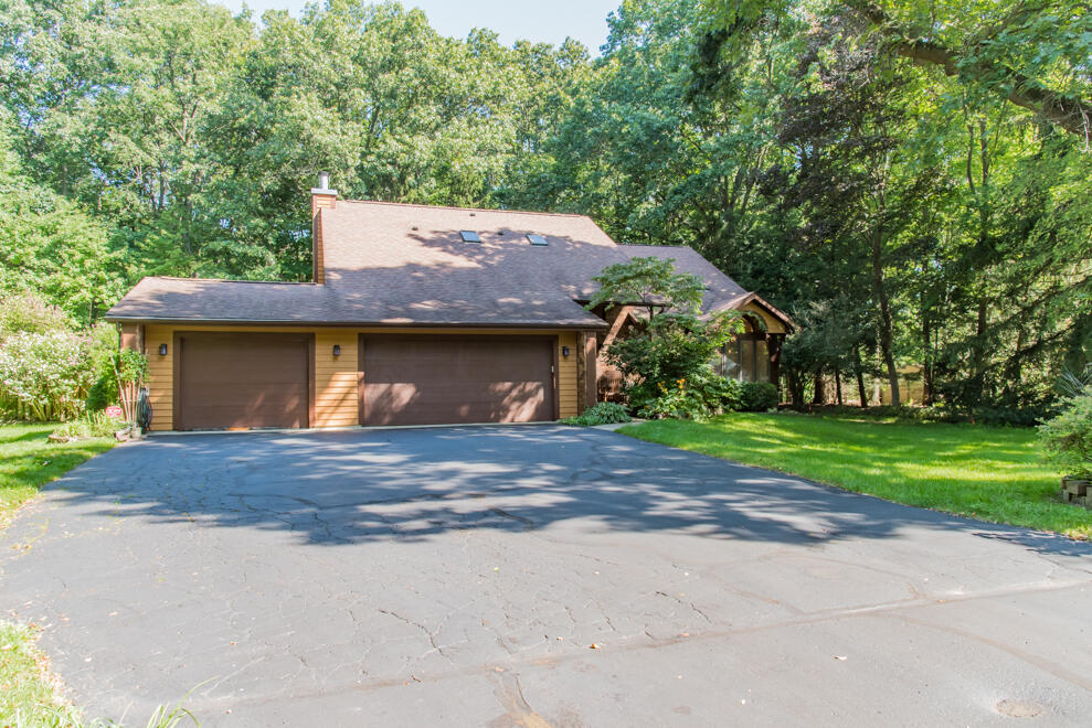 6798 Oak Highlands Drive Kalamazoo MI 49009