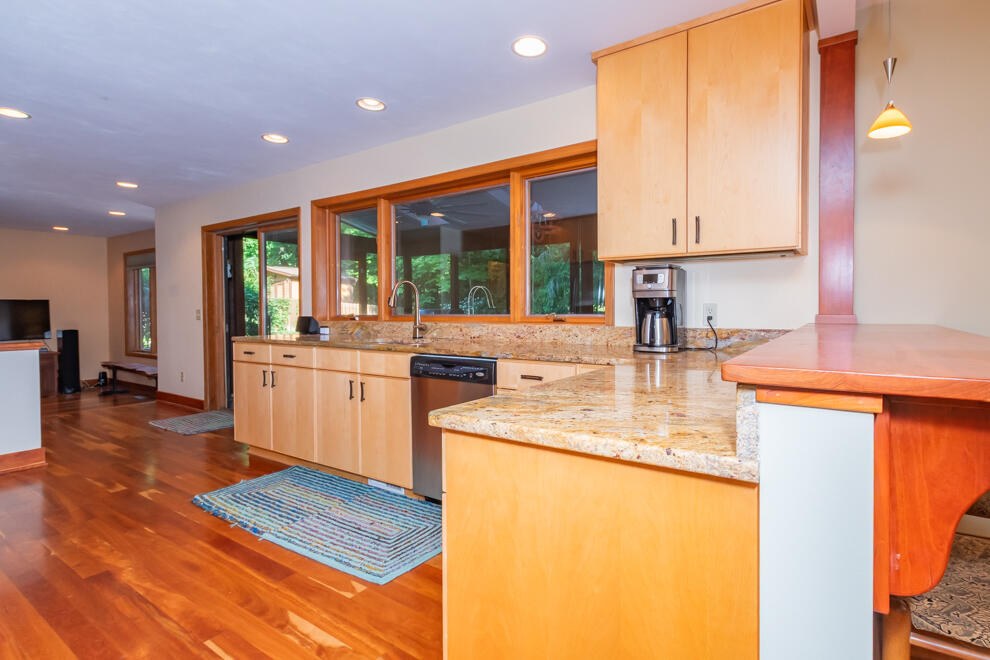 6798 Oak Highlands Drive Kalamazoo MI 49009