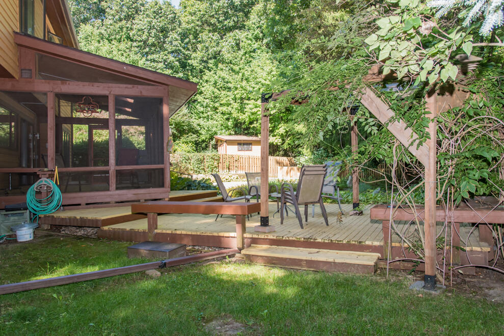 6798 Oak Highlands Drive Kalamazoo MI 49009