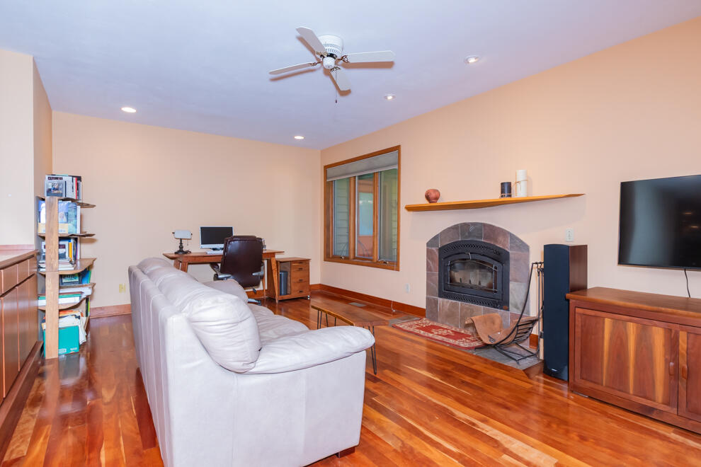 6798 Oak Highlands Drive Kalamazoo MI 49009