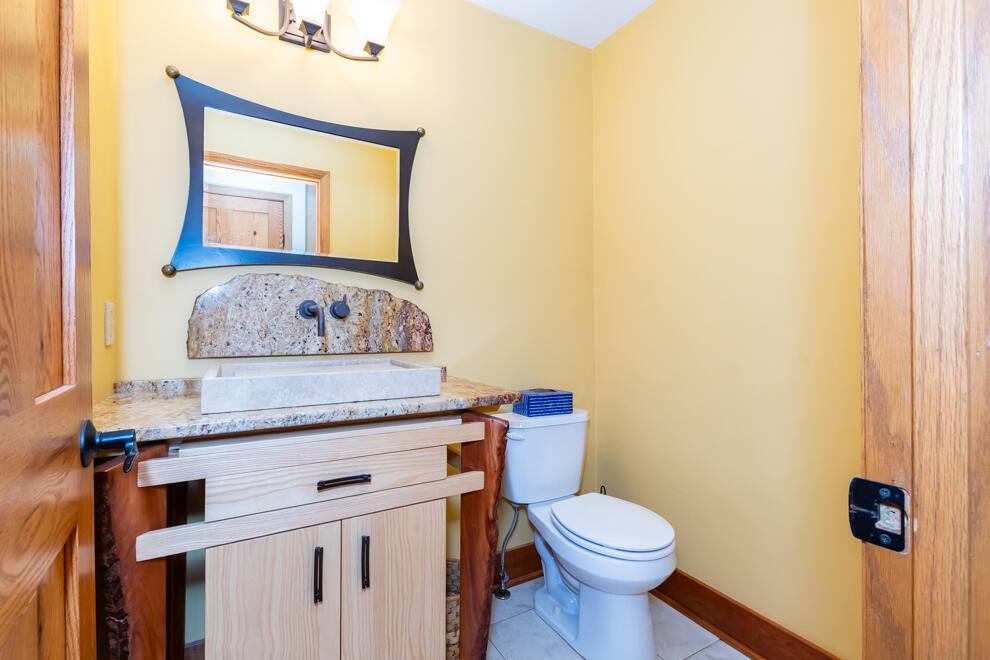 6798 Oak Highlands Drive Kalamazoo MI 49009