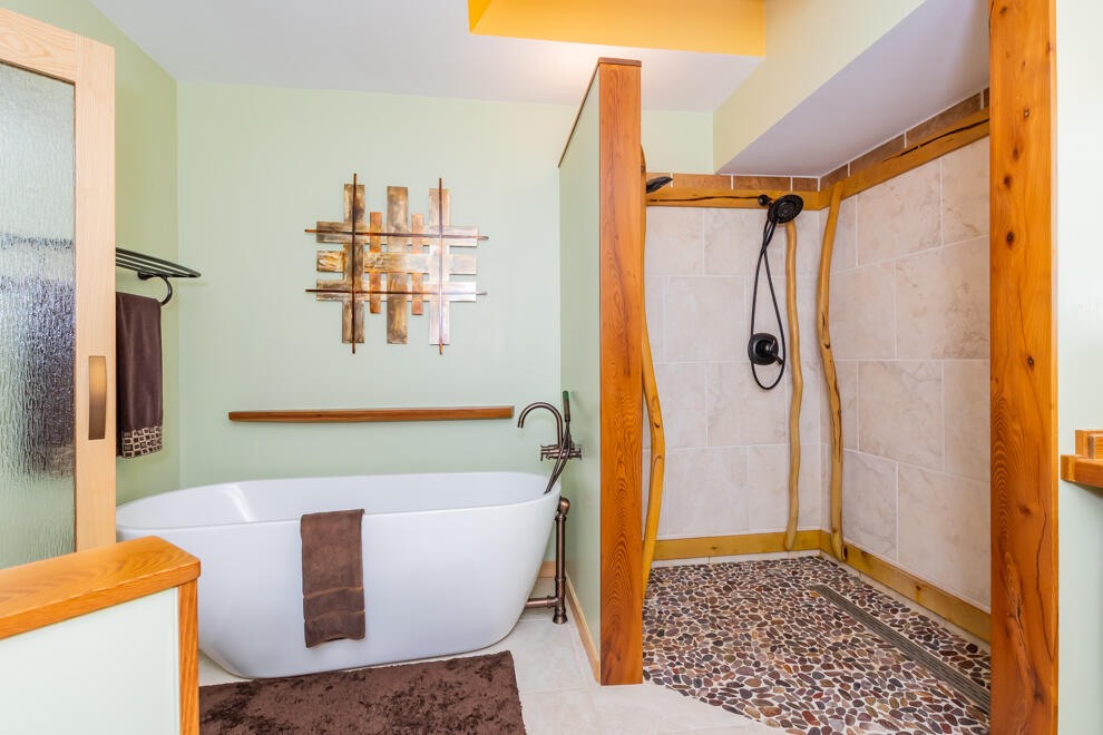 6798 Oak Highlands Drive Kalamazoo MI 49009