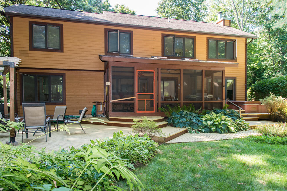 6798 Oak Highlands Drive Kalamazoo MI 49009