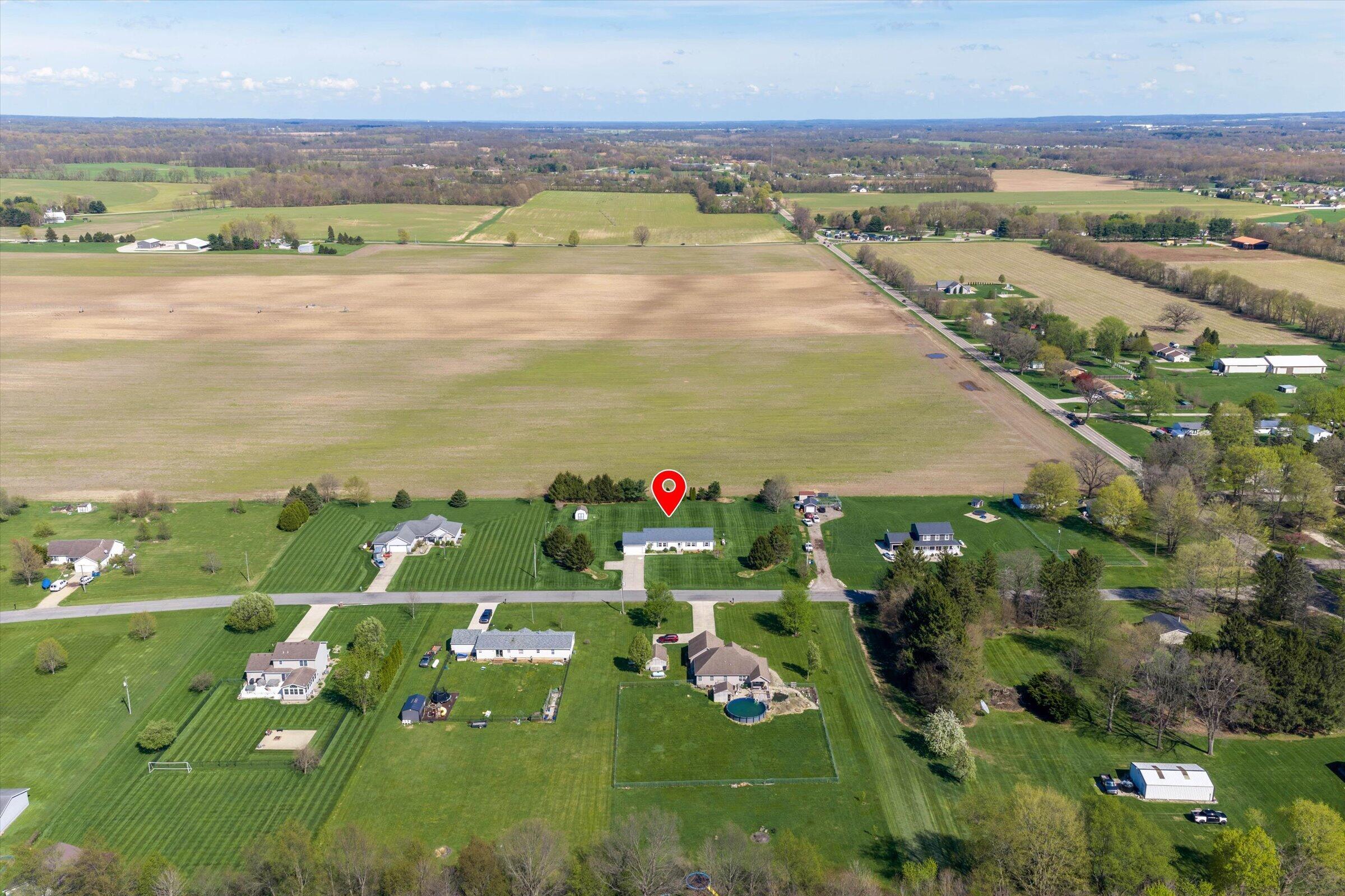 70915 Sterling Drive Edwardsburg MI 49112