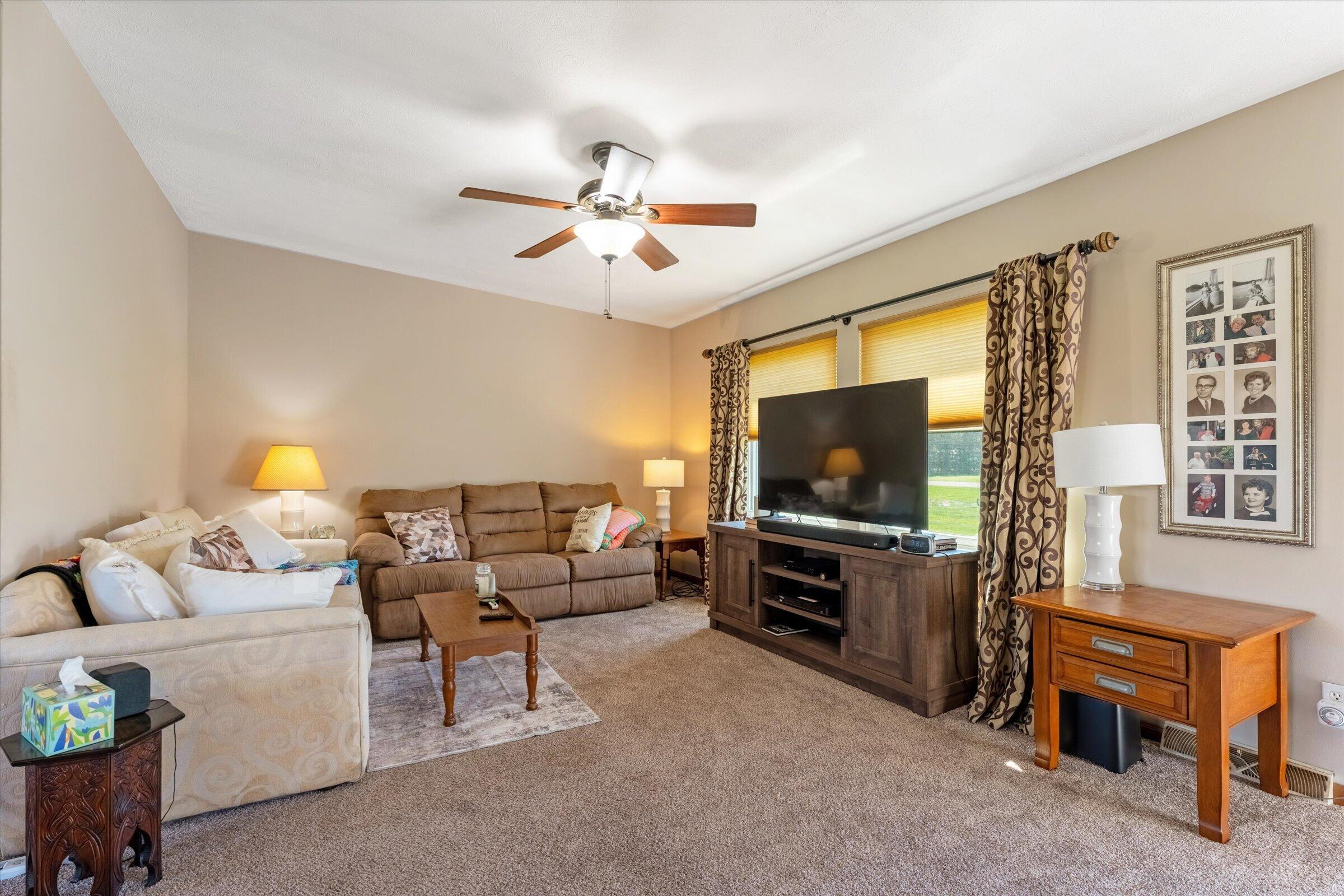 70915 Sterling Drive Edwardsburg MI 49112