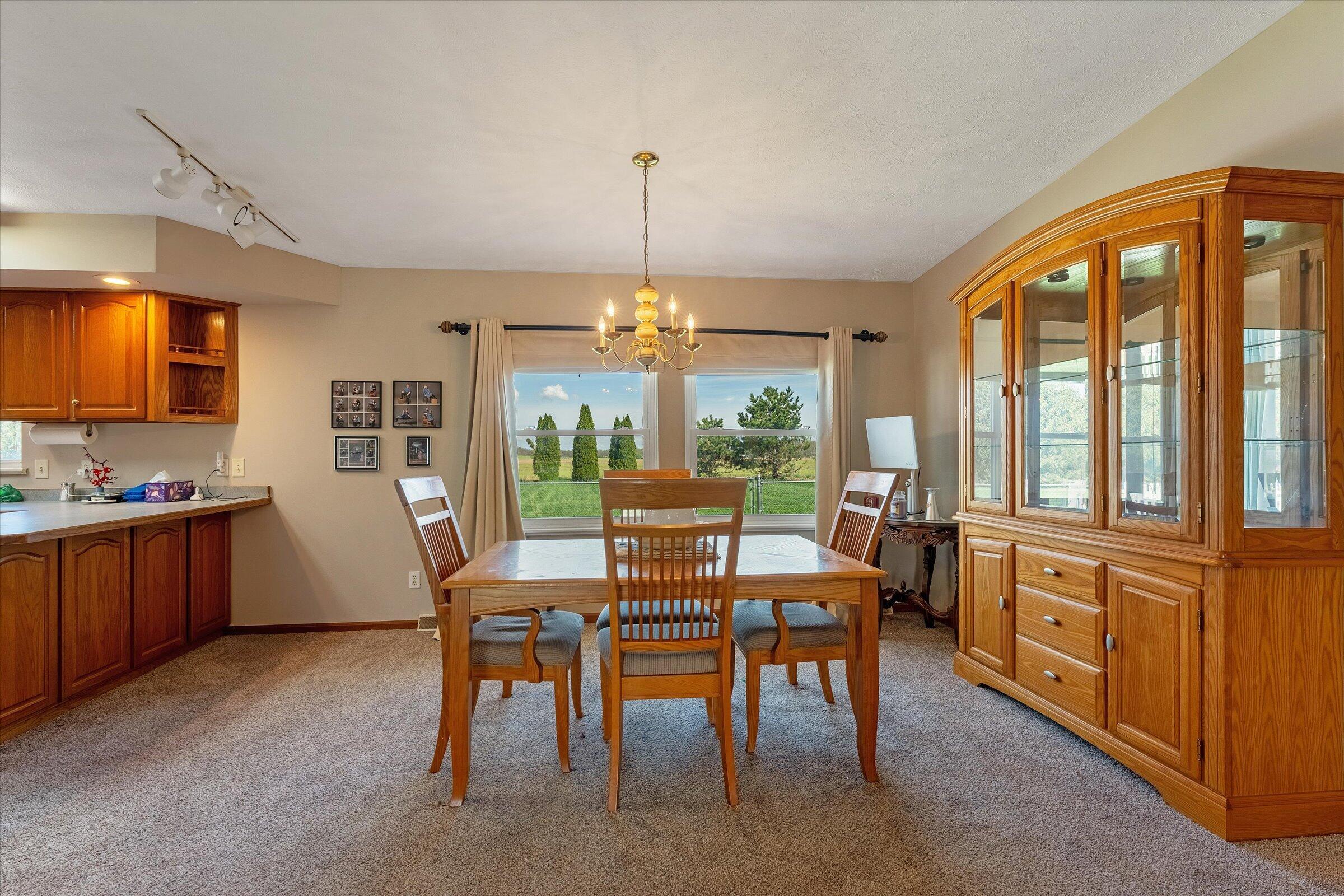 70915 Sterling Drive Edwardsburg MI 49112