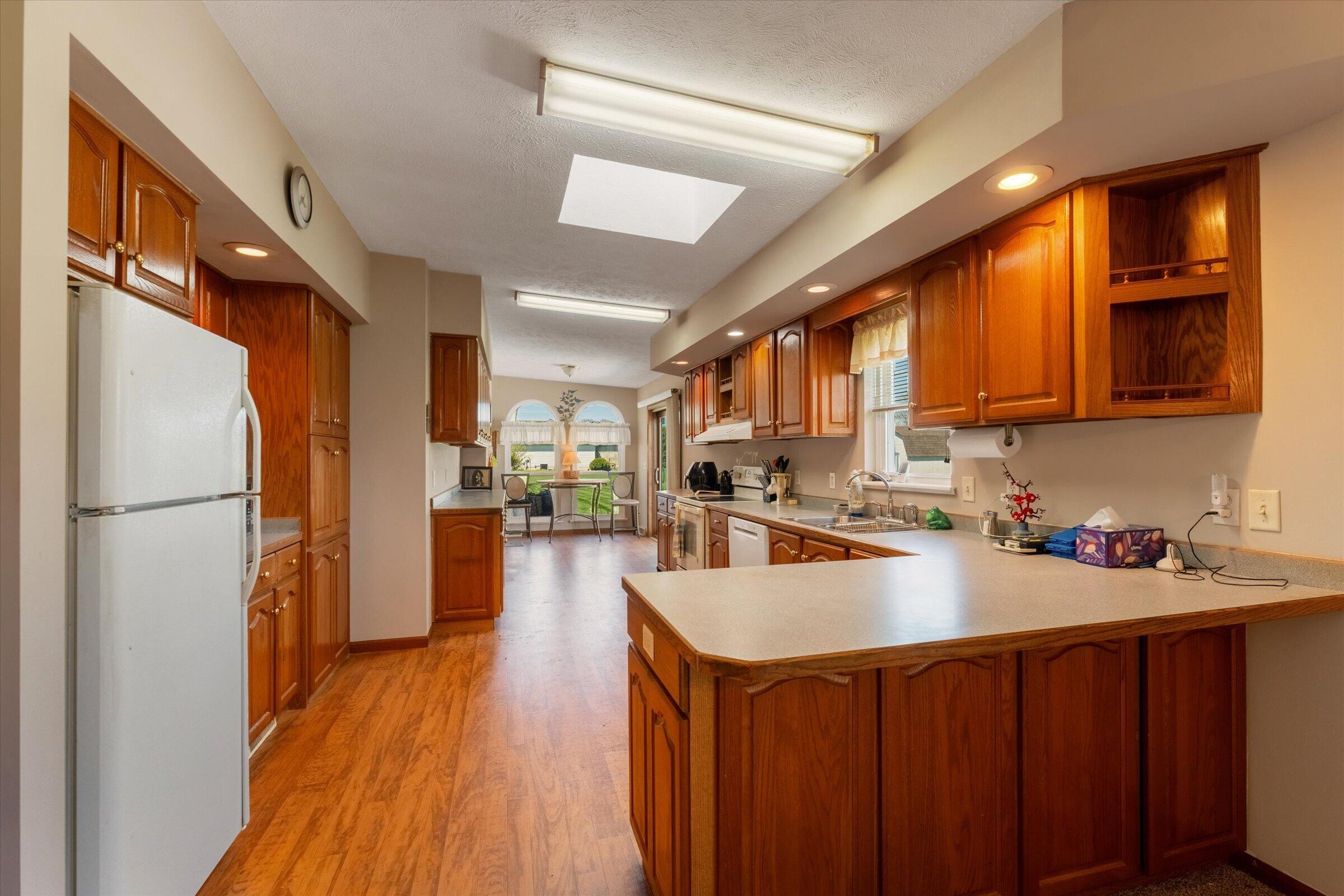 70915 Sterling Drive Edwardsburg MI 49112