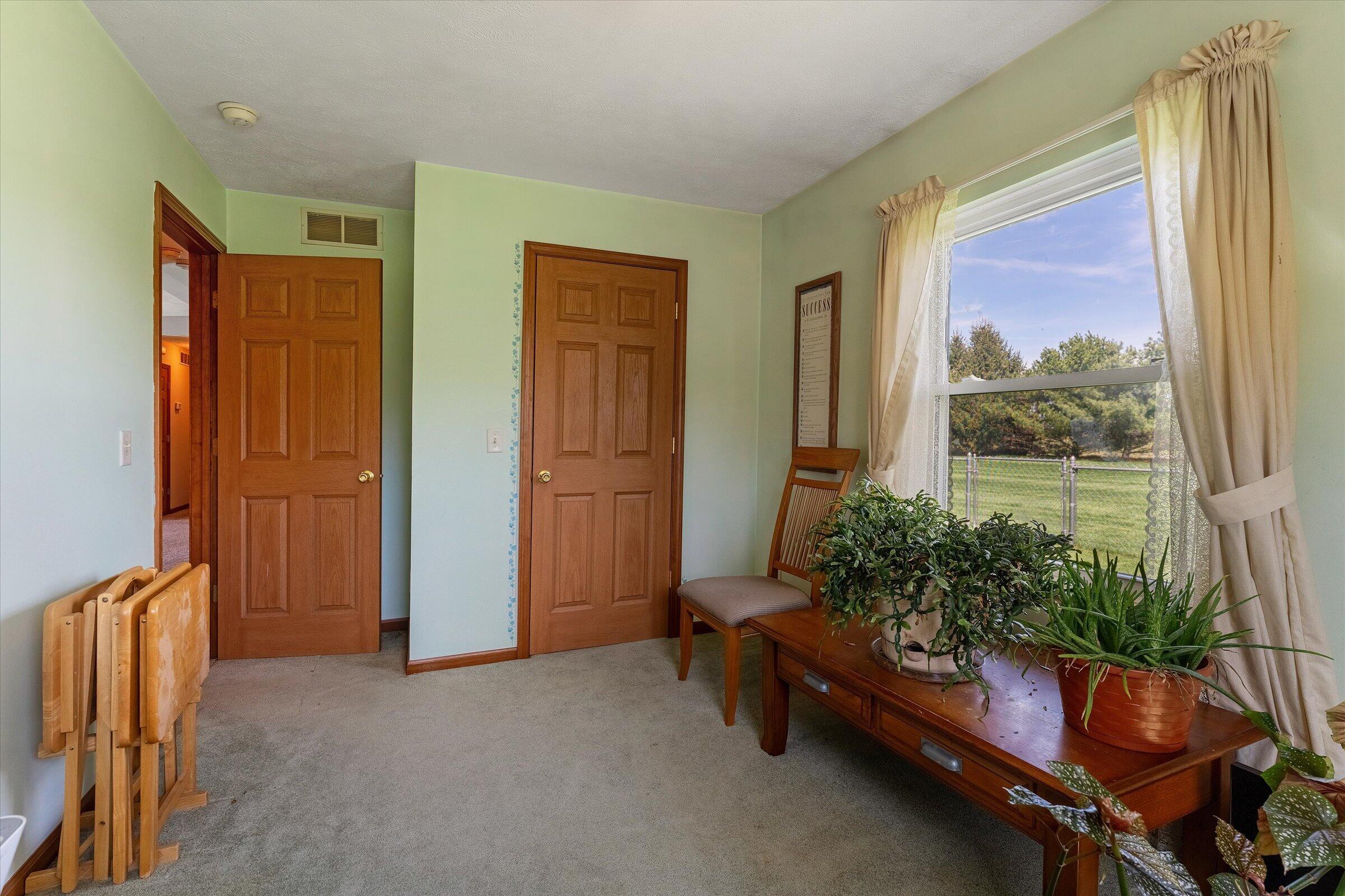 70915 Sterling Drive Edwardsburg MI 49112