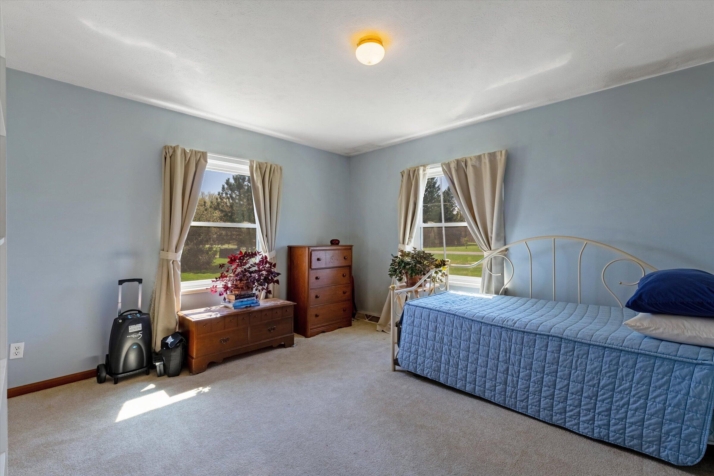 70915 Sterling Drive Edwardsburg MI 49112