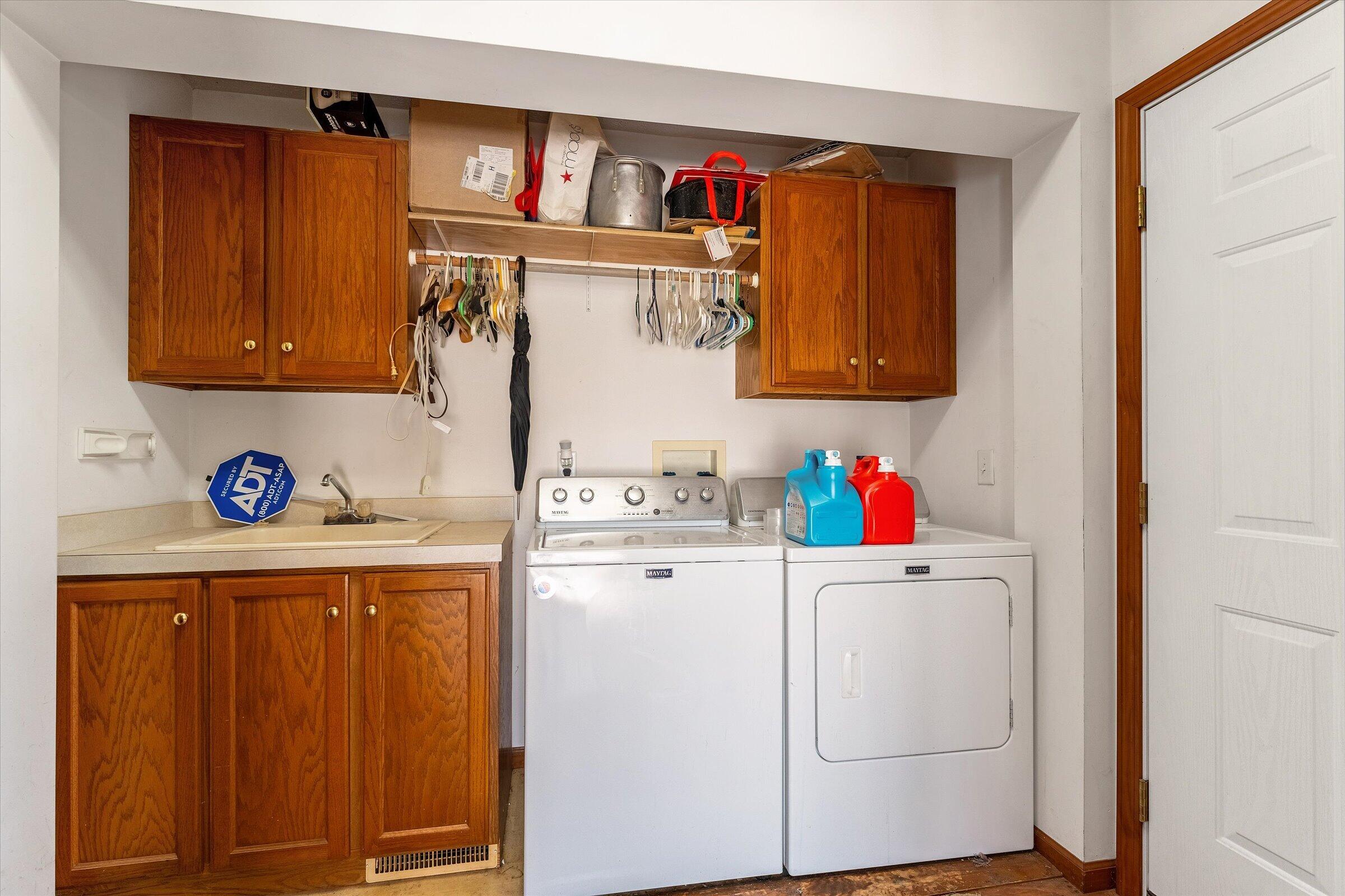 70915 Sterling Drive Edwardsburg MI 49112