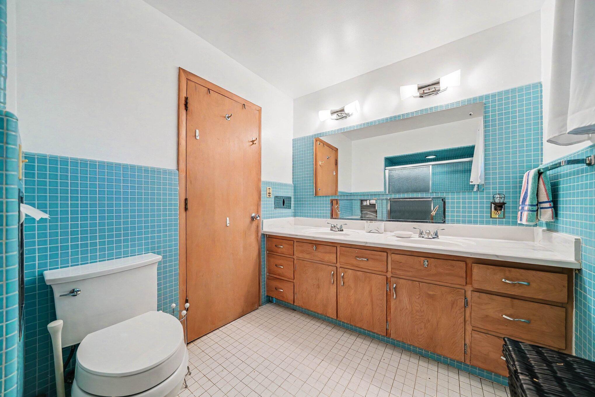 50575 W Lakeshore Drive Dowagiac MI 49047