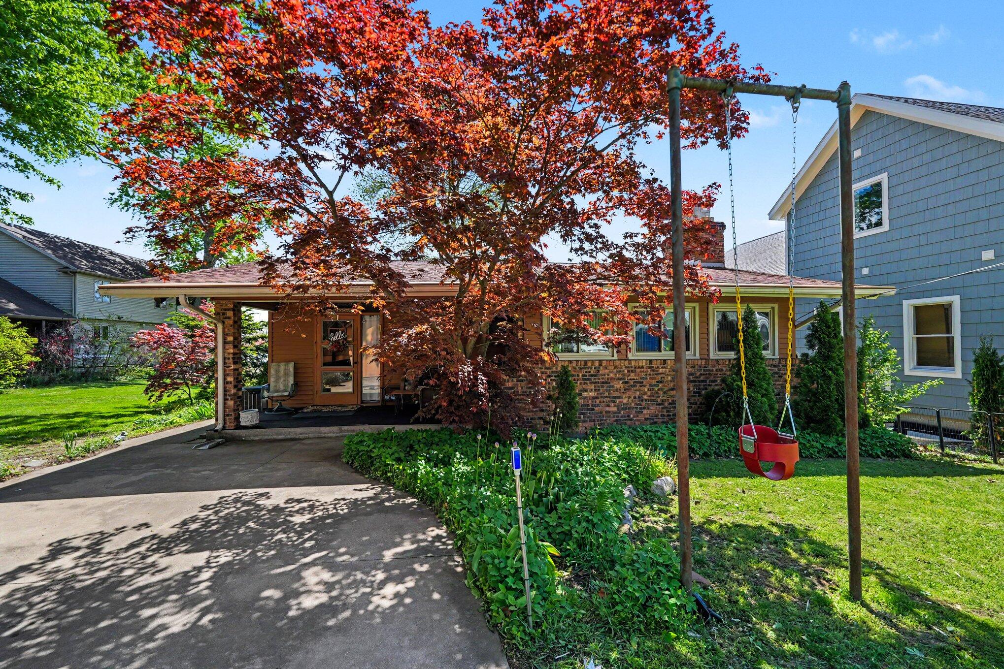 50575 W Lakeshore Drive Dowagiac MI 49047