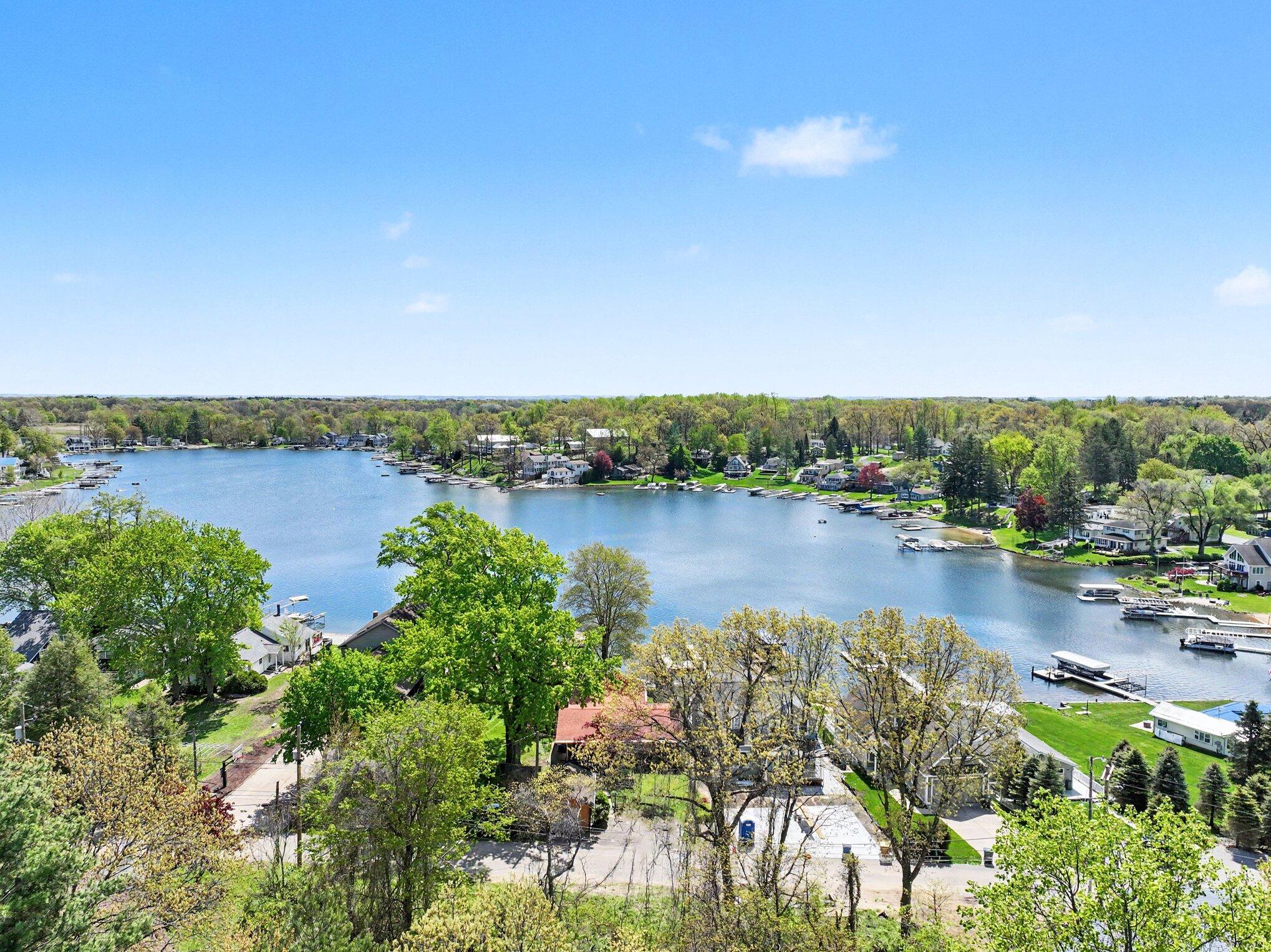 50575 W Lakeshore Drive Dowagiac MI 49047