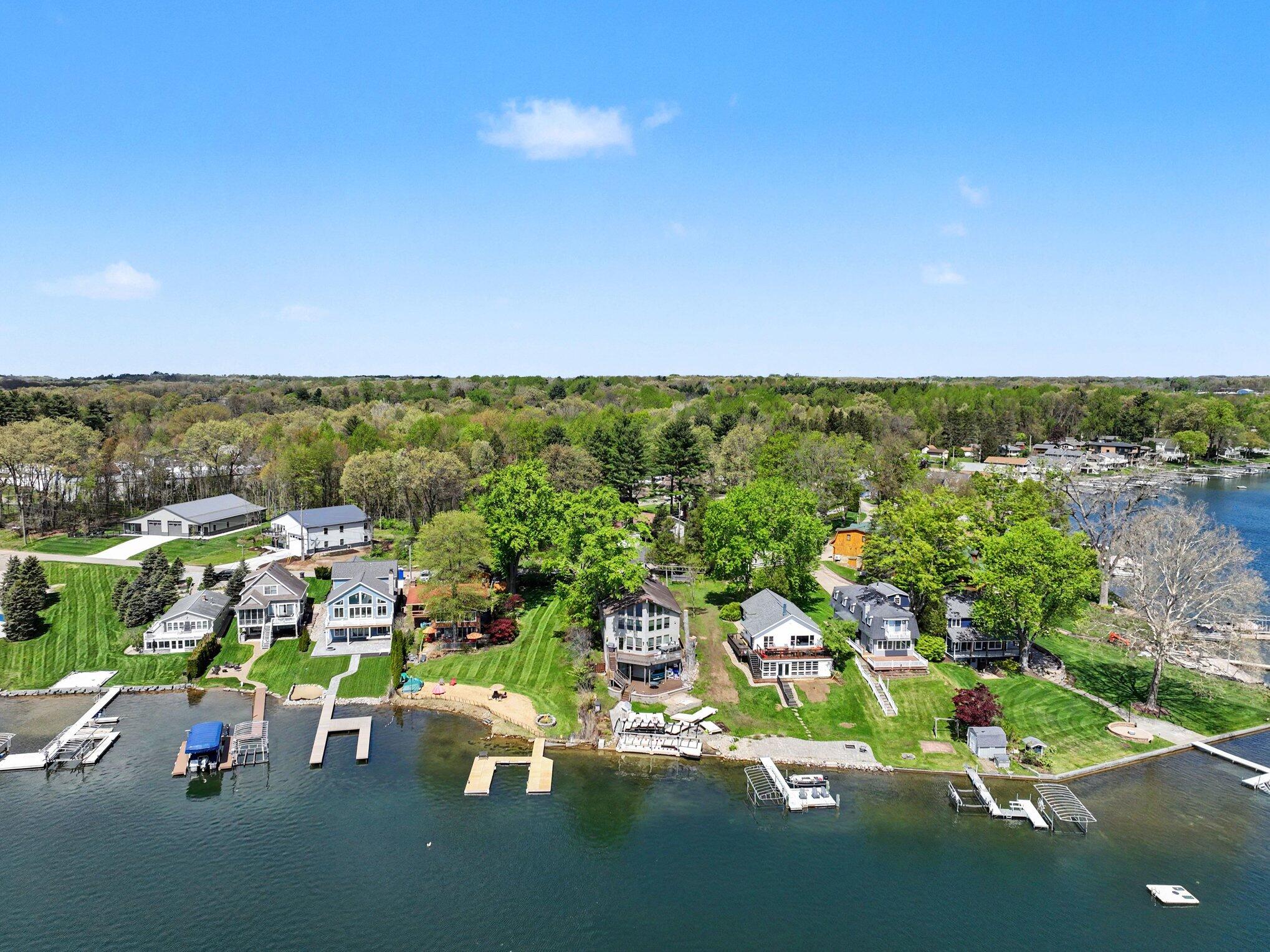 50575 W Lakeshore Drive Dowagiac MI 49047