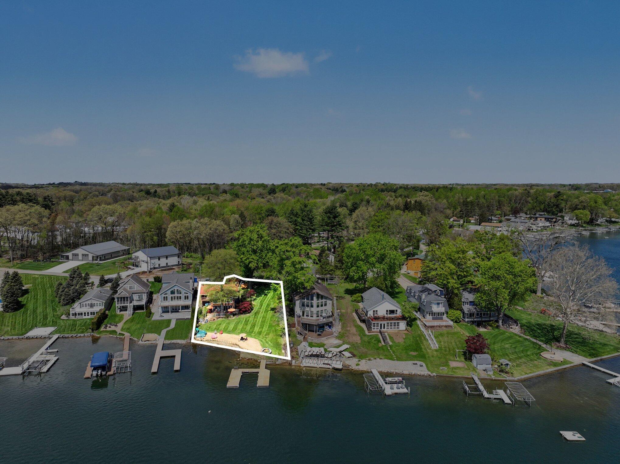 50575 W Lakeshore Drive Dowagiac MI 49047