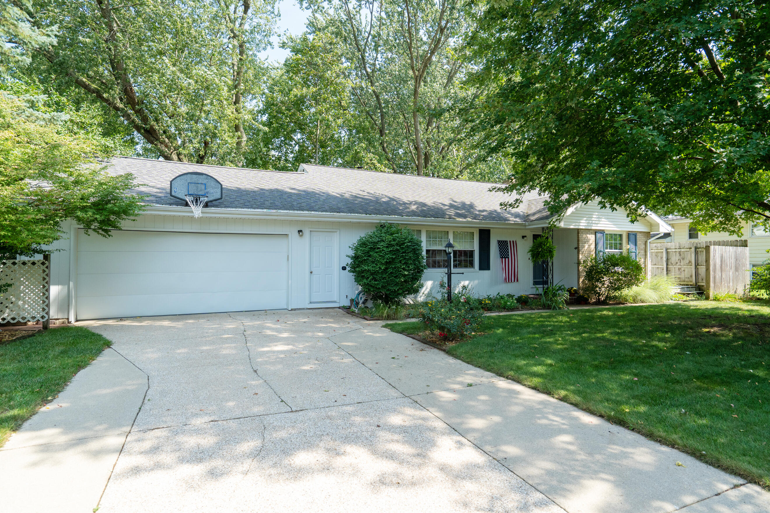 6905 Shoreham Street Portage MI 49024