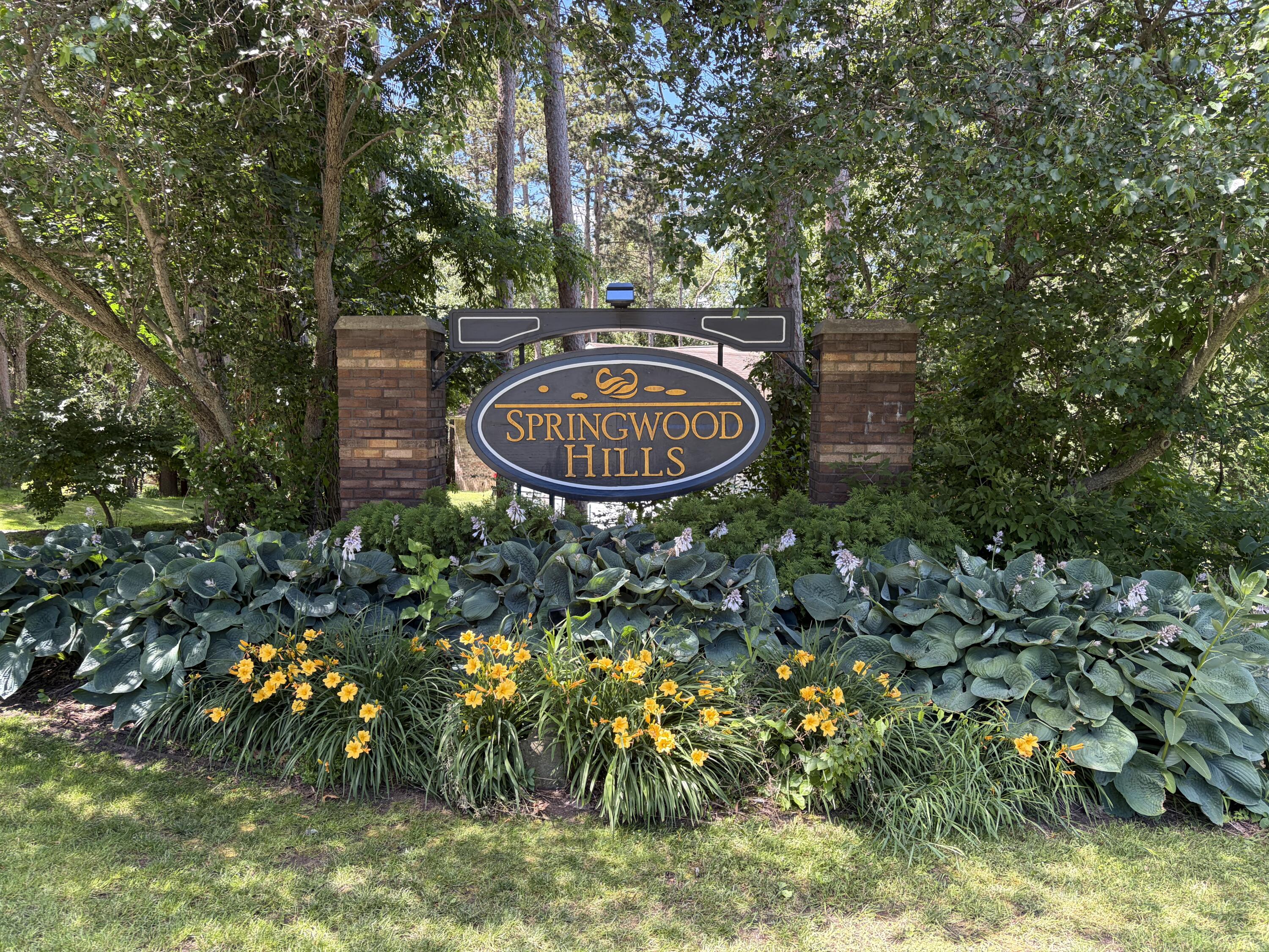 594 Springwood Drive Kalamazoo MI 49009