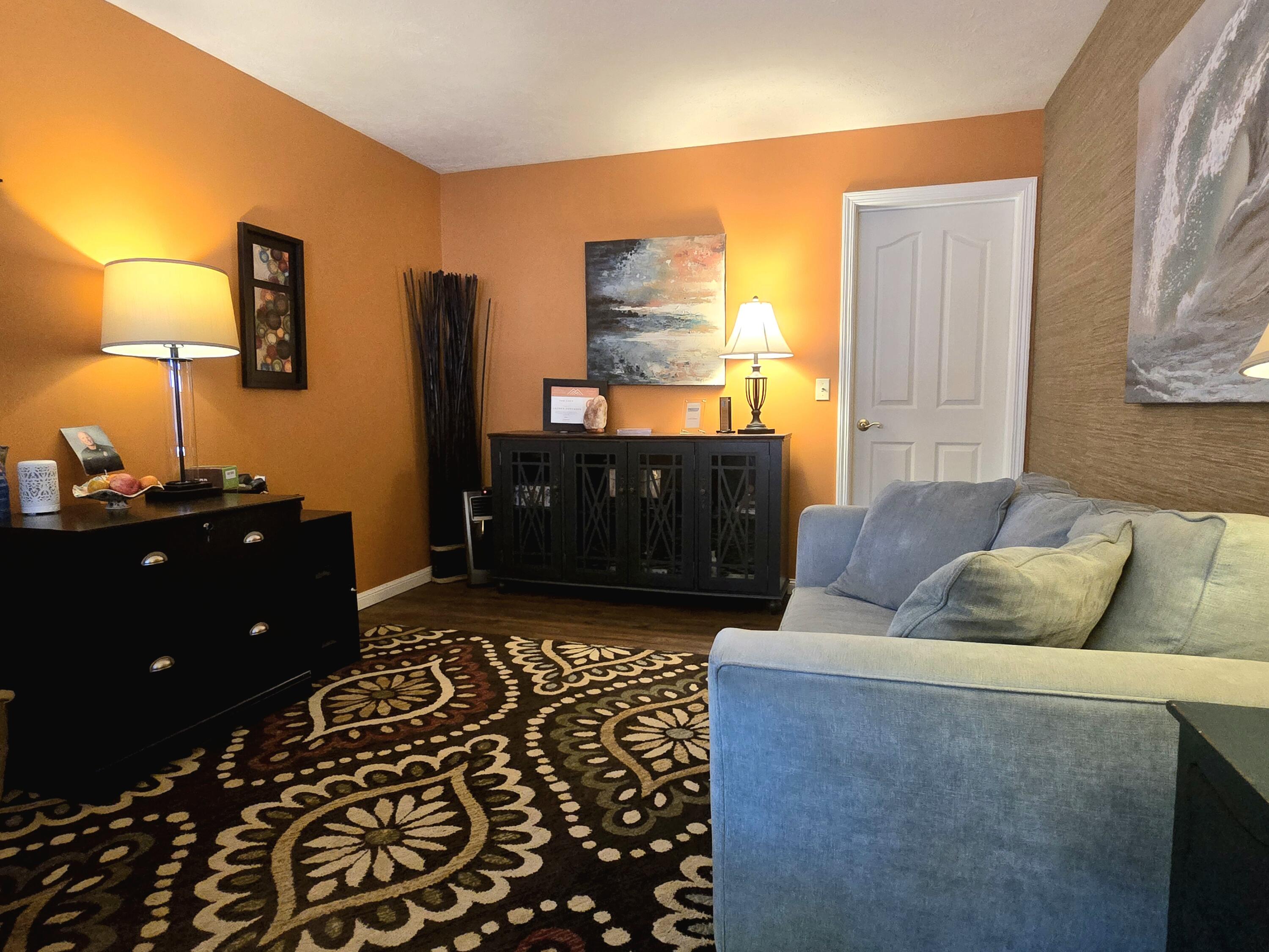 594 Springwood Drive Kalamazoo MI 49009