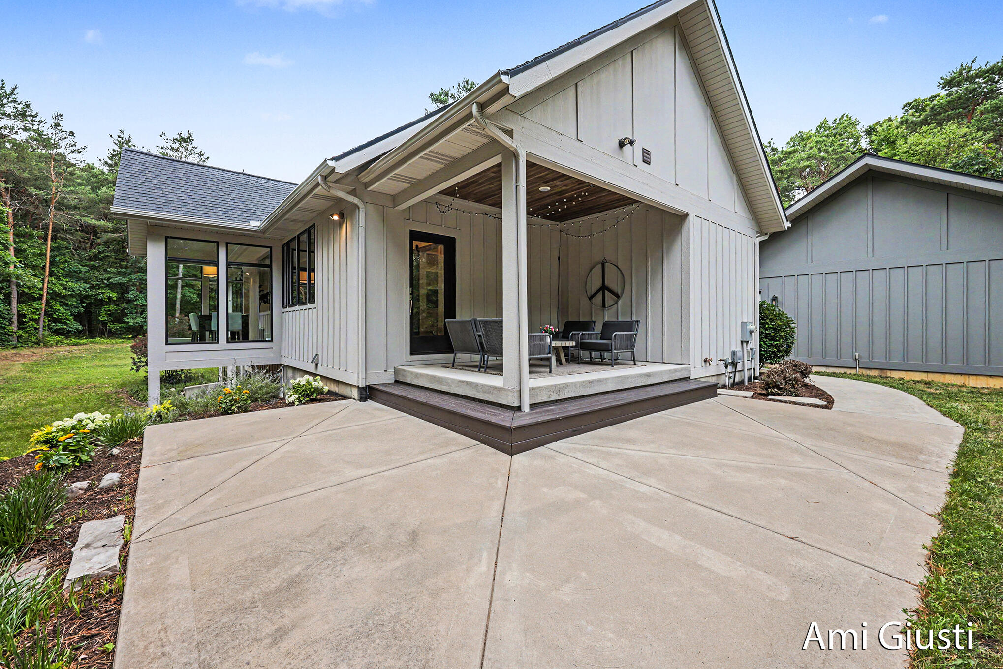 7639 Blakely Drive NE Rockford MI 49341