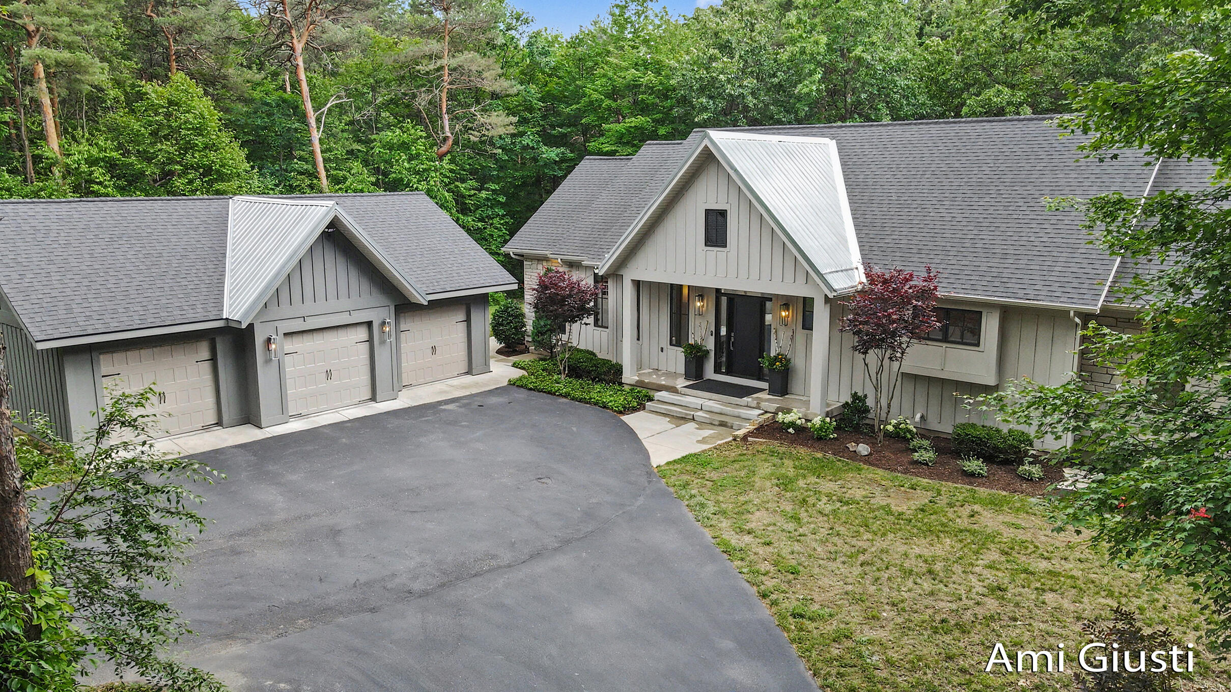 7639 Blakely Drive NE Rockford MI 49341