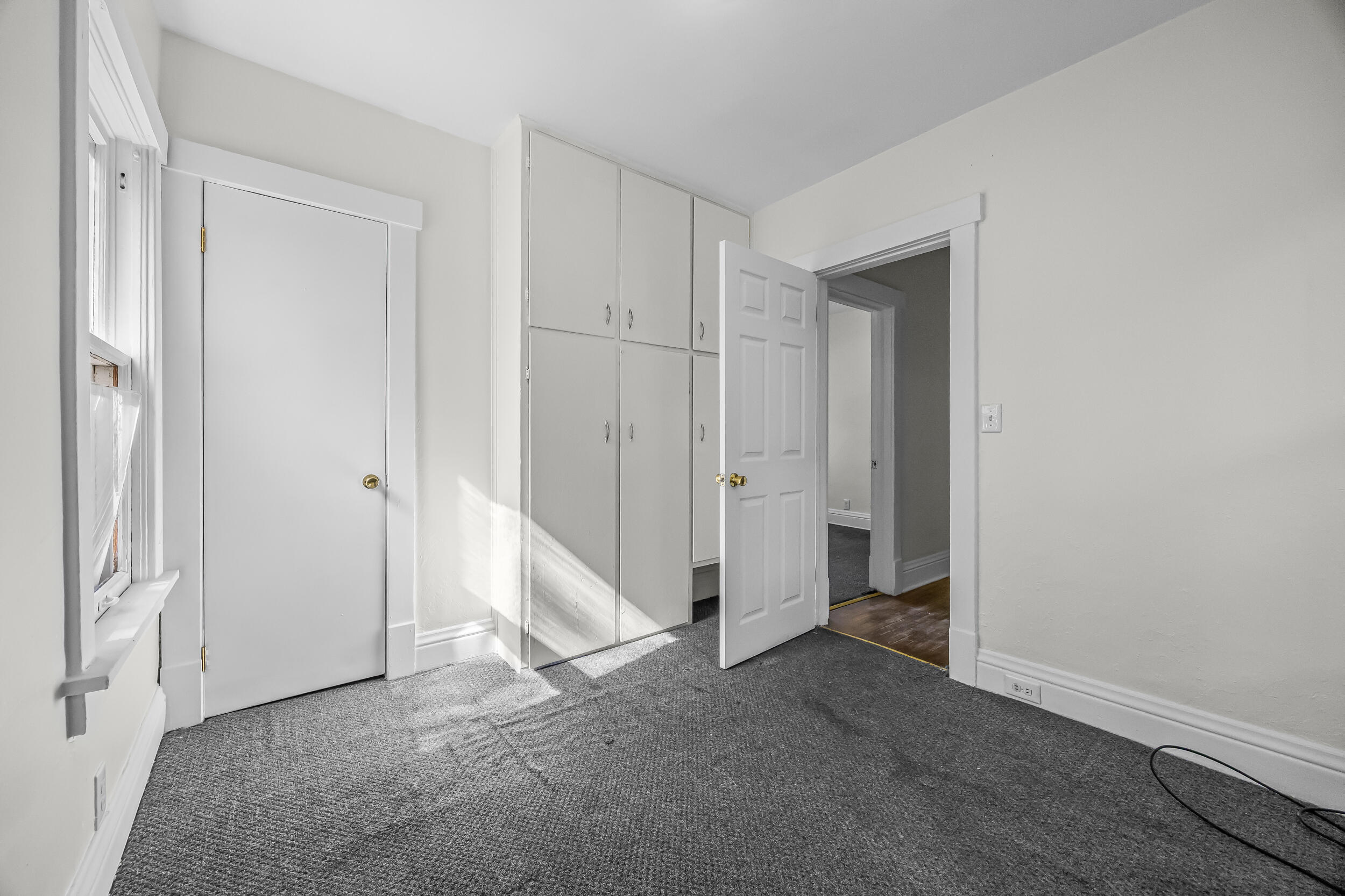 689 E Larch Avenue Muskegon MI 49442