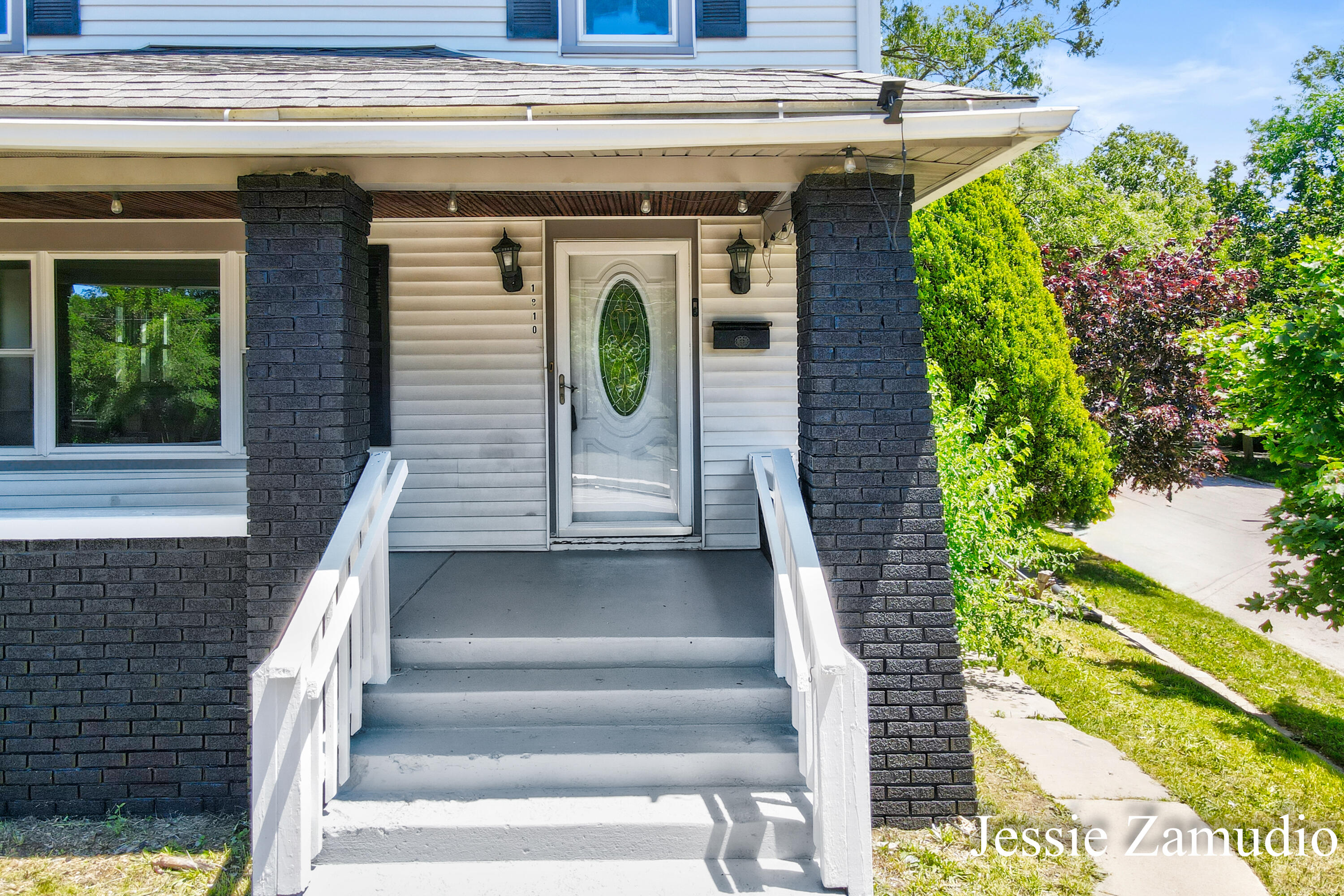 1810 Eastern Avenue SE Grand Rapids MI 49507