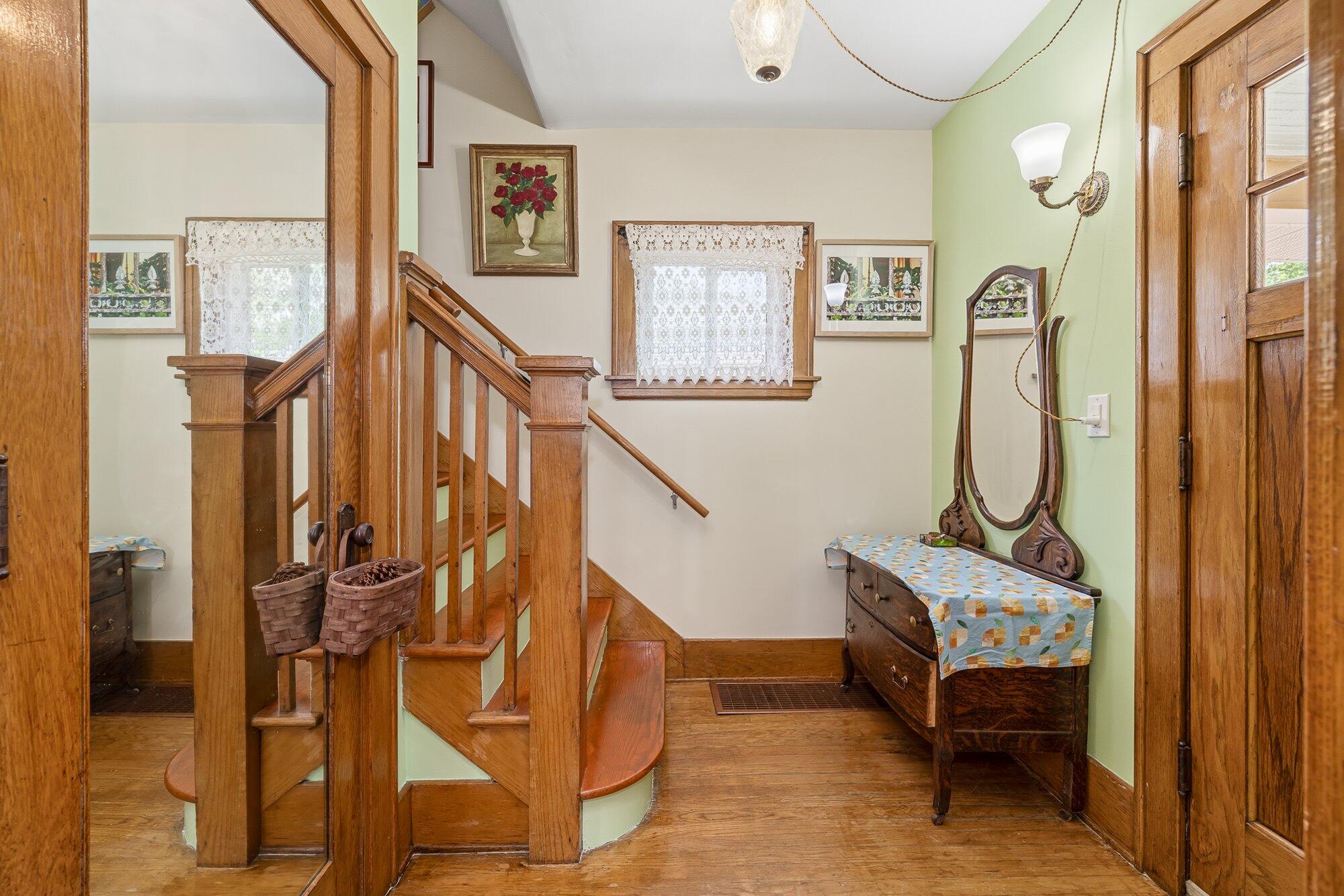 505 Storrs Street SE Grand Rapids MI 49507
