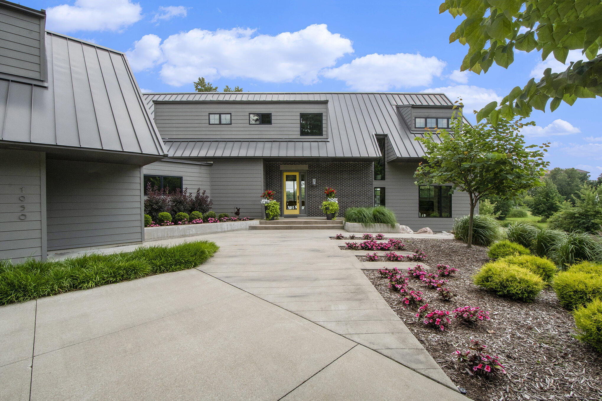 East Grand Rapids MI, 1950 Robinson Road SE