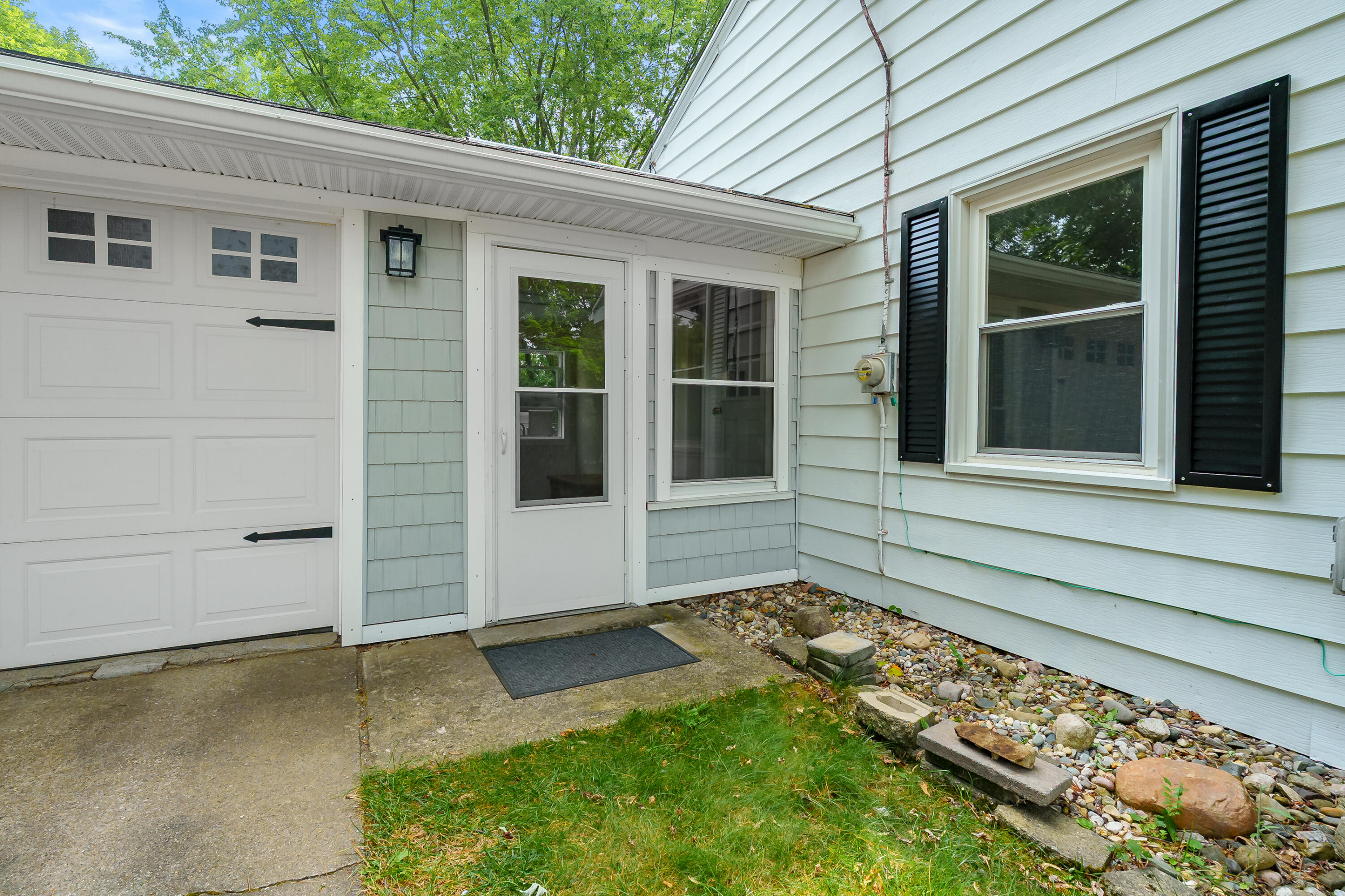 3908 Jennings Drive Kalamazoo MI 49048