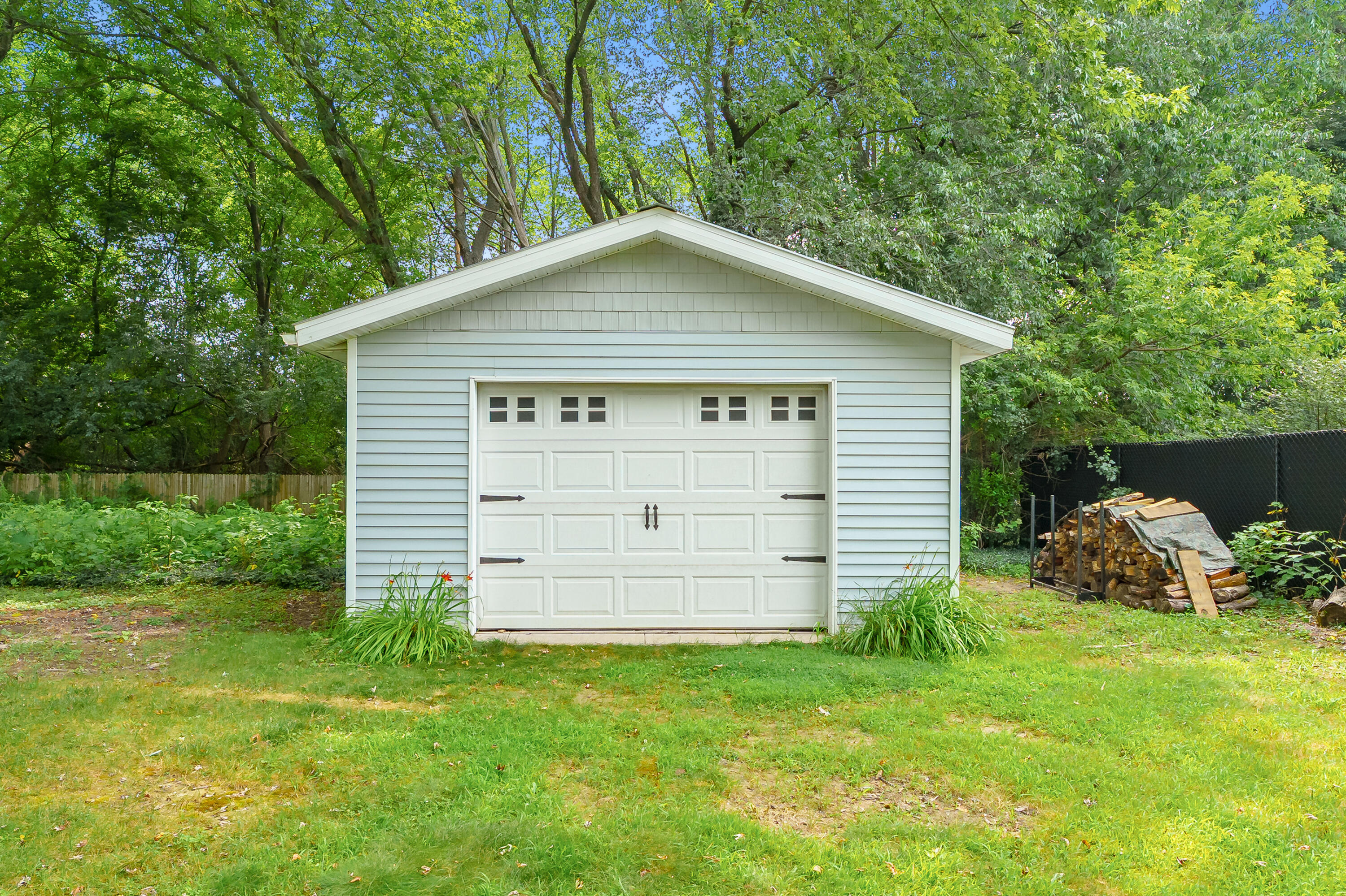 3908 Jennings Drive Kalamazoo MI 49048