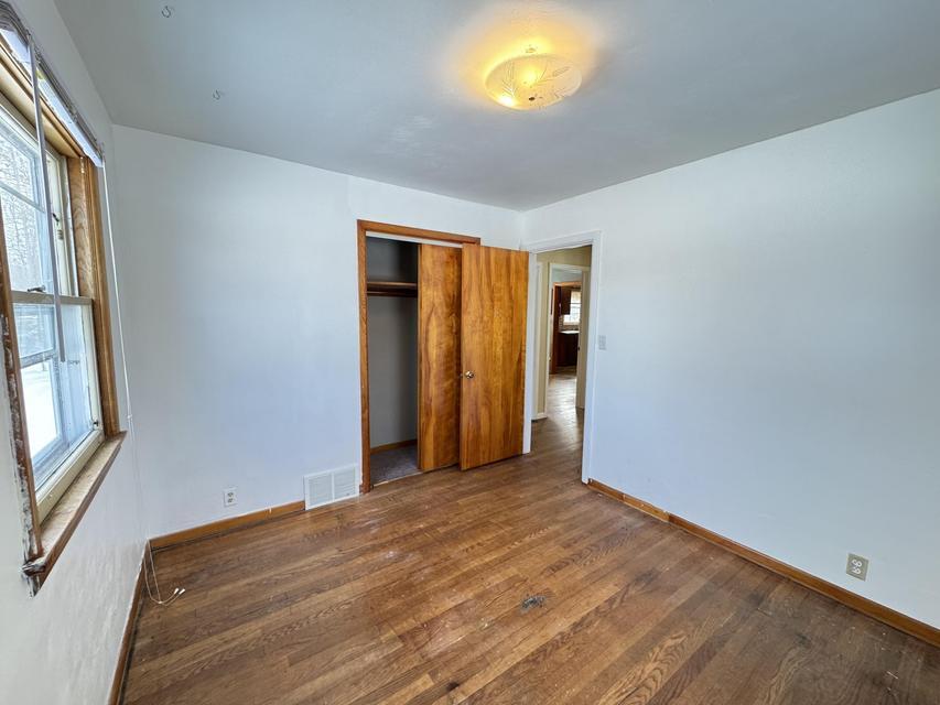 3334 W Glendora Road Three Oaks MI 49128