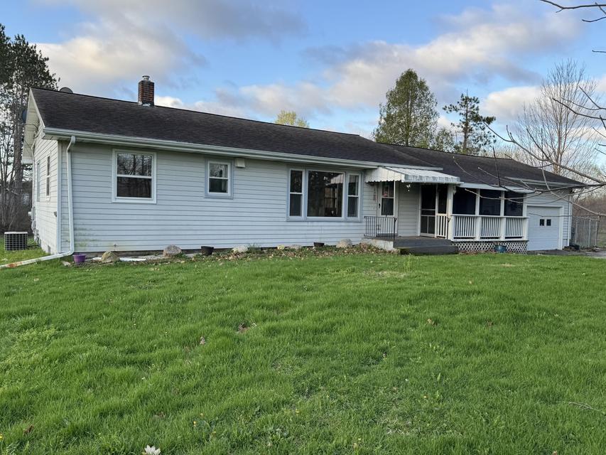 3334 W Glendora Road Three Oaks MI 49128