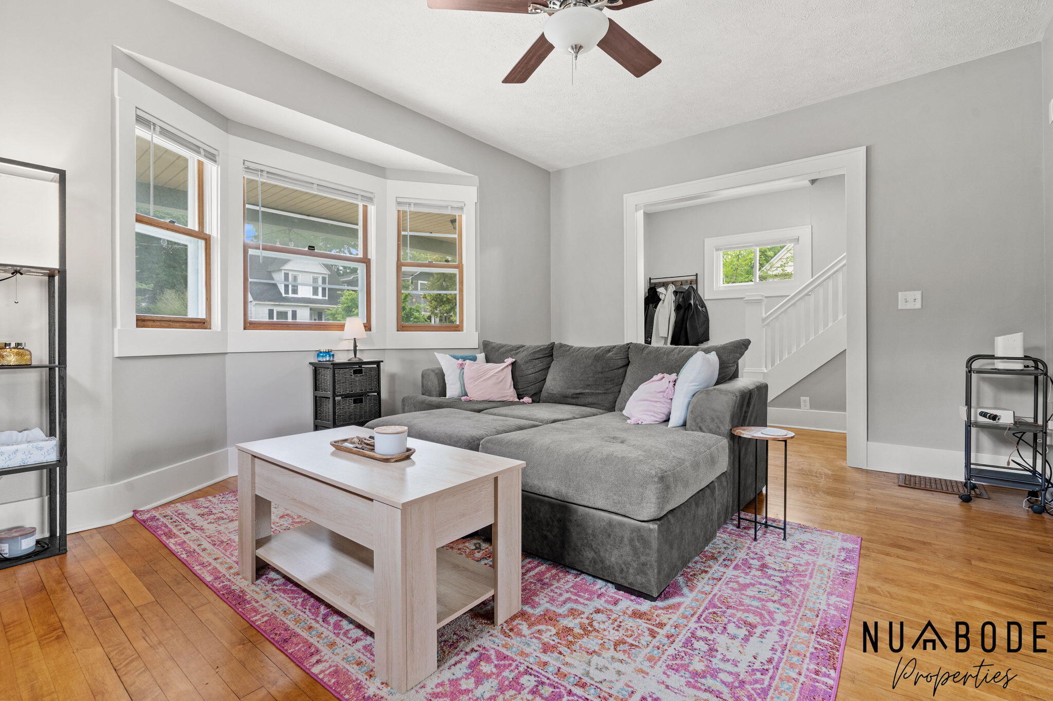 933 Crescent Street NE Grand Rapids MI 49503