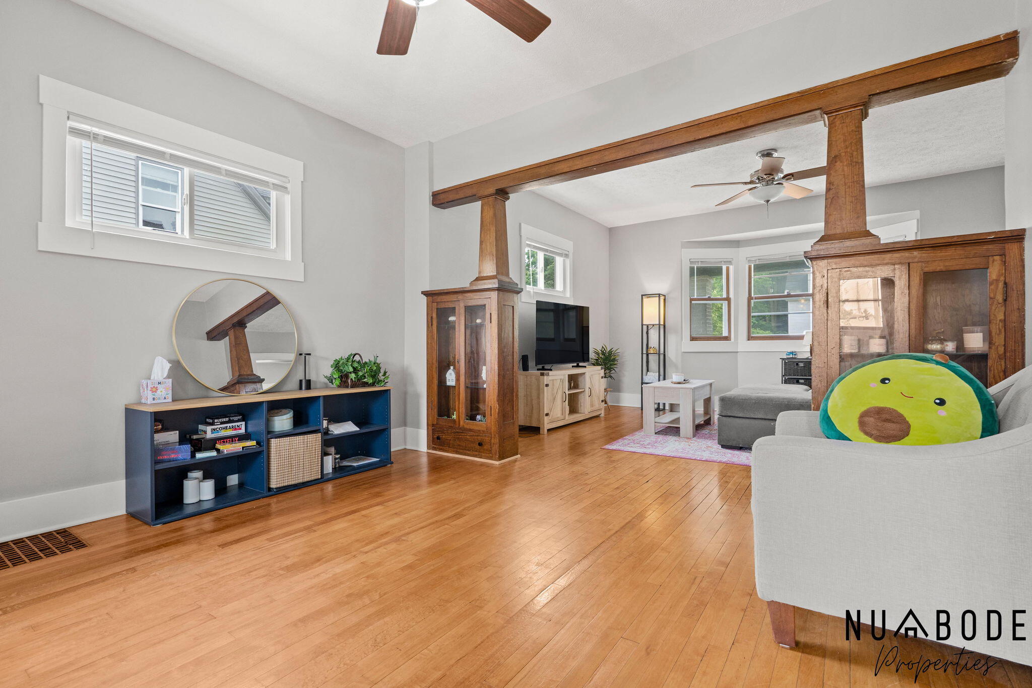 933 Crescent Street NE Grand Rapids MI 49503