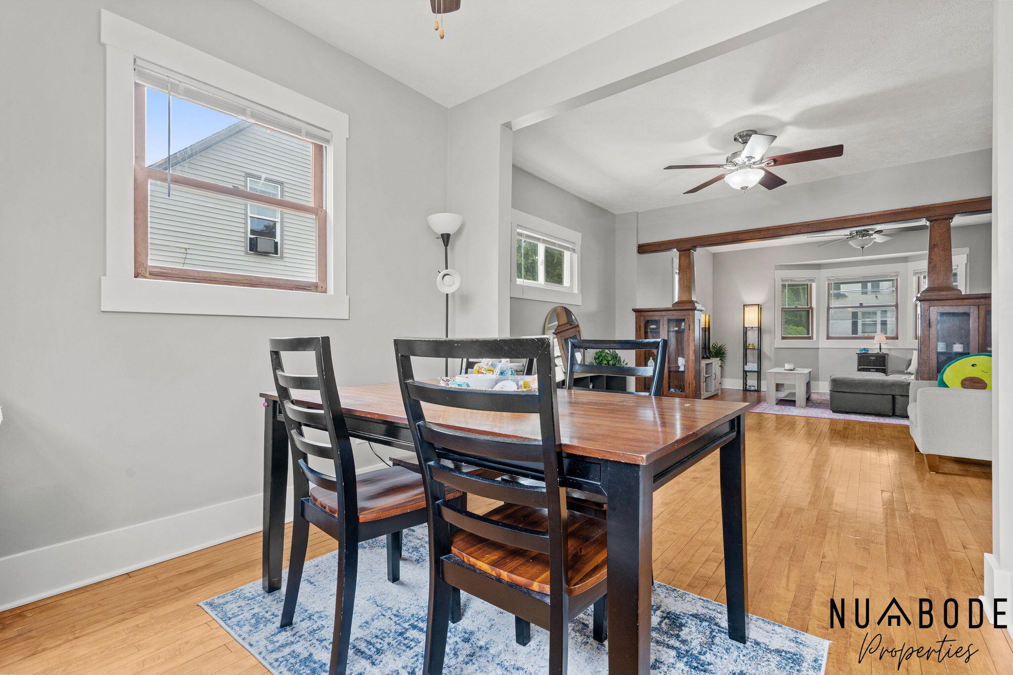 933 Crescent Street NE Grand Rapids MI 49503