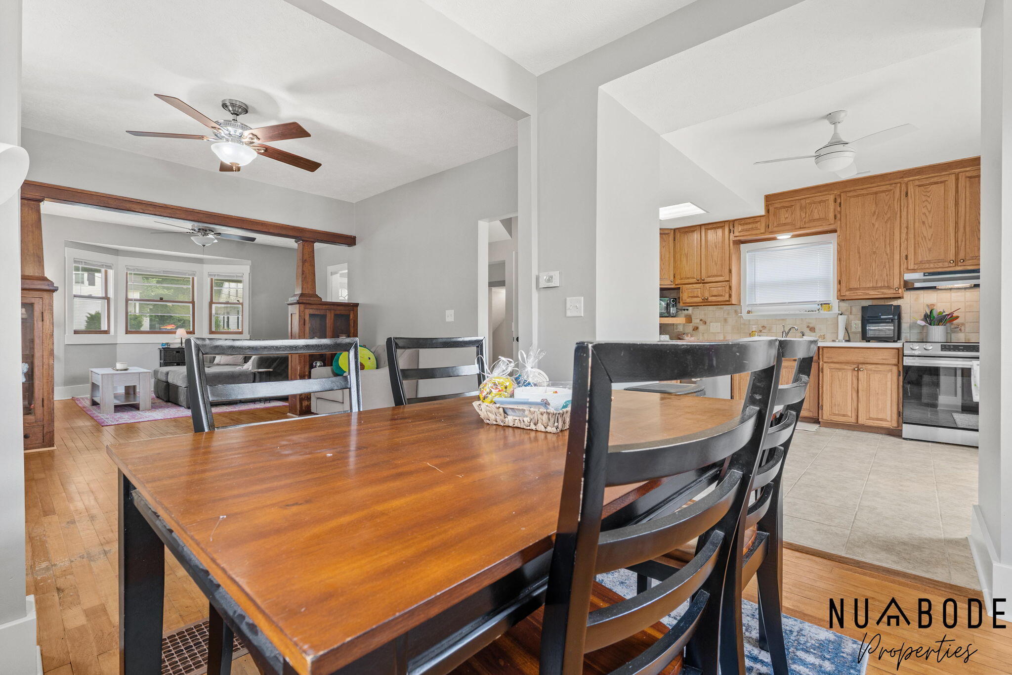 933 Crescent Street NE Grand Rapids MI 49503