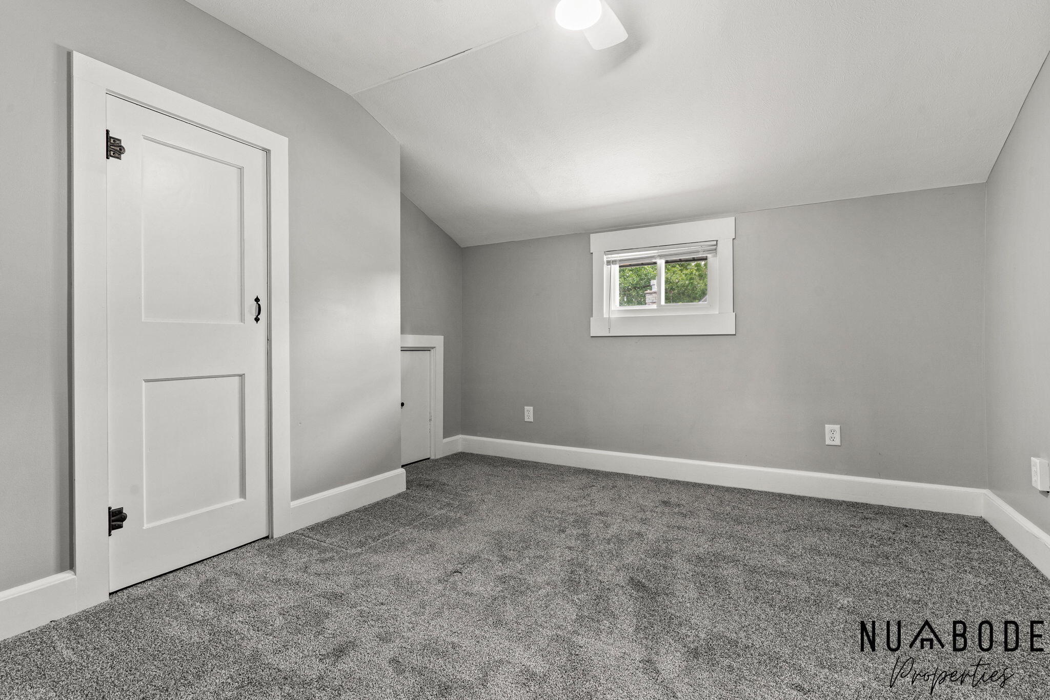 933 Crescent Street NE Grand Rapids MI 49503