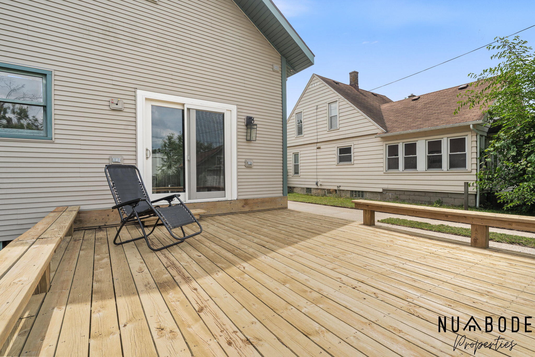 933 Crescent Street NE Grand Rapids MI 49503