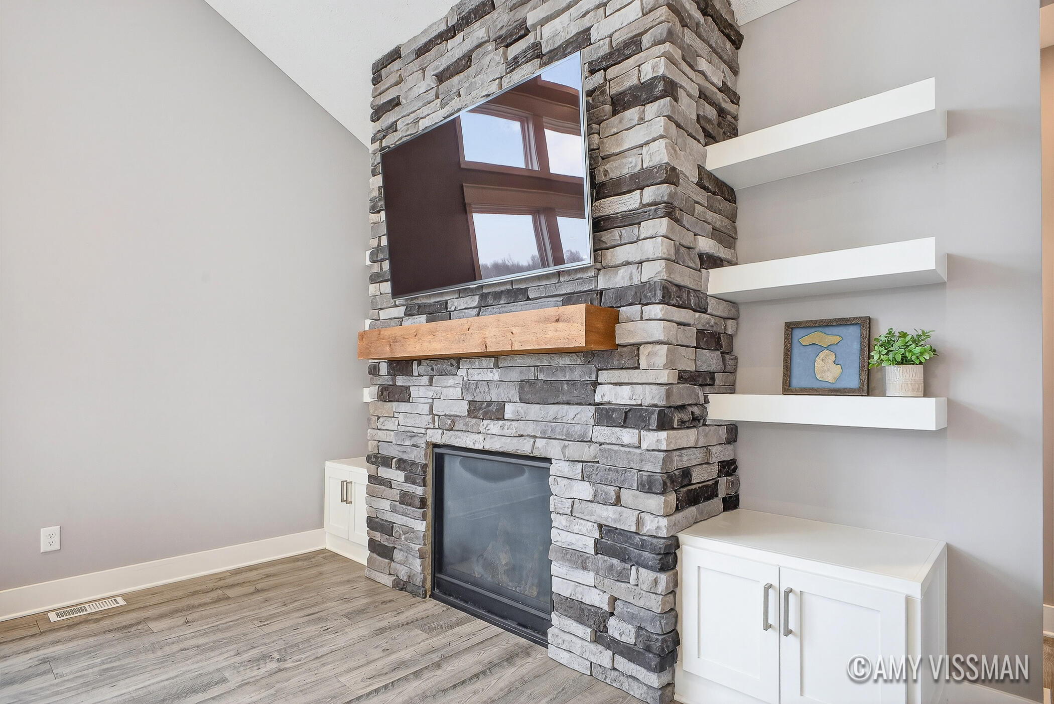 3822 Cherry Blossom Drive NE Ada MI 49301
